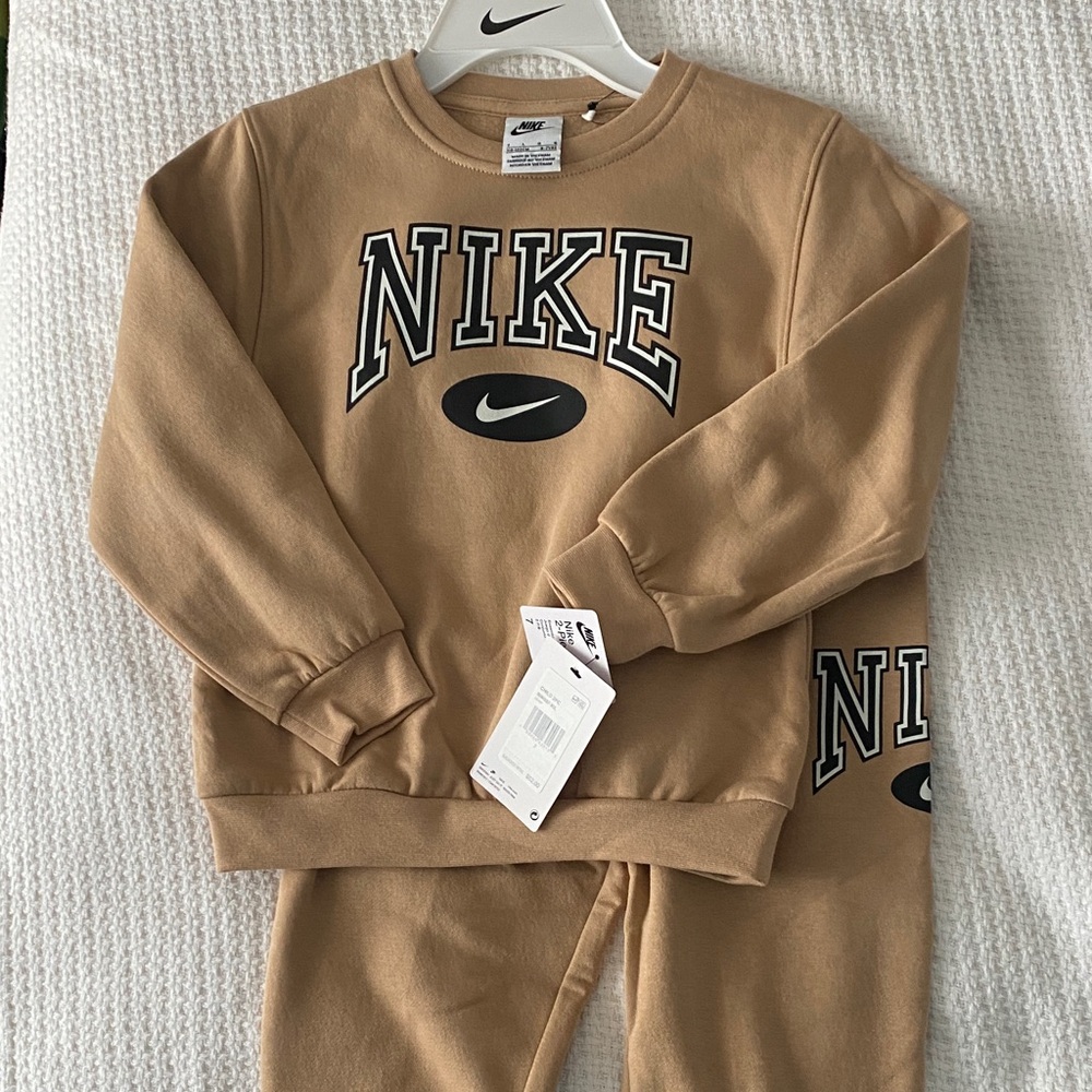 Nike Beige Sweatshirt and Joggers Set